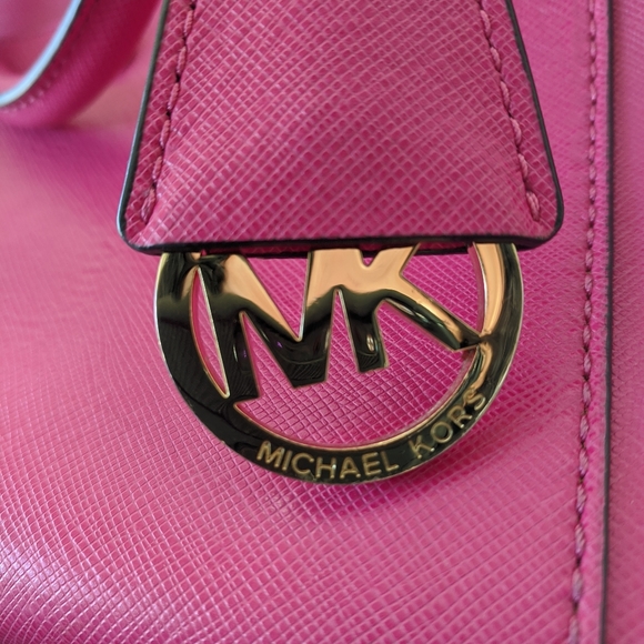 Michael Kors Handbag - Picture 14 of 15